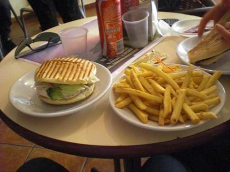 Patatine fritte e panino con bresaola da Di Martino