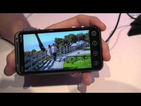 0 Foto e Video hands on di HTC EVO 3D