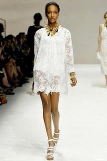 Ragnhild Jevne in Dolce & Gabbana su Elle Ukraine