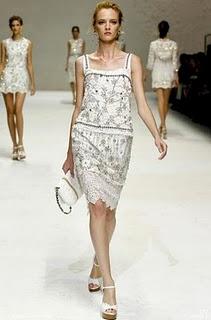 Ragnhild Jevne in Dolce & Gabbana su Elle Ukraine