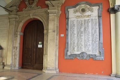 il portico della memoria di Medicina