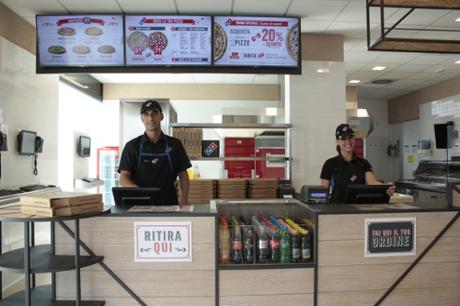 Domino’s Pizza: a Milano apre il primo ristorante della catena