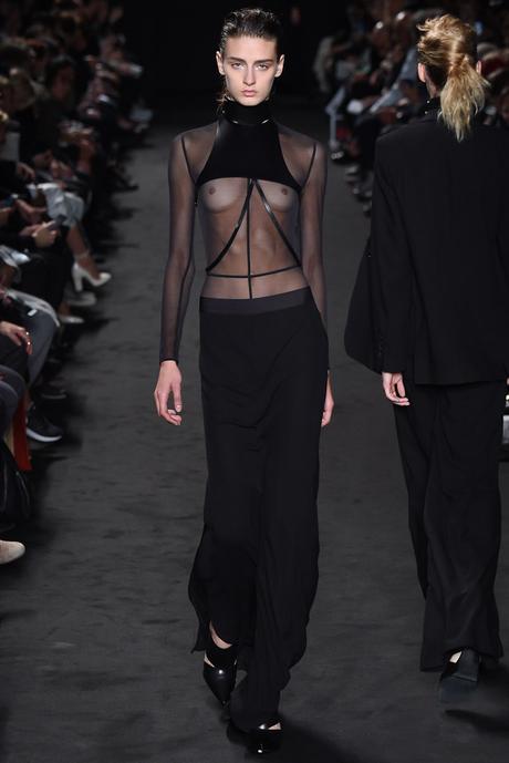 ann_demeulemeester_pasarela_581014216_683x