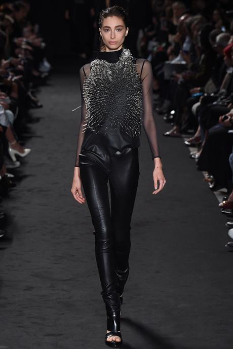 ann_demeulemeester_pasarela_334088736_683x