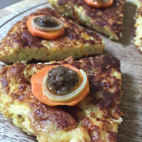 Frittata al tartufo con pane e verdure