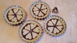 Crostatine con Nutella e lamponi