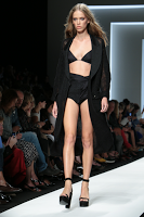 Milano Moda Donna: Ermanno Scervino P/E 2016