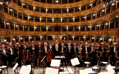 L’Orchestra del San Carlo in concerto gratuito al Duomo ai Napoli