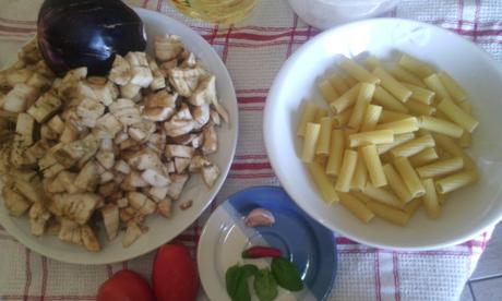 ricettevegan.org - pasta alle melanzane - ingredienti