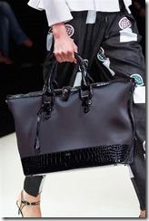 Giorgio-Armani-clp-RS16-8228_oggetto_sfilata_430x620