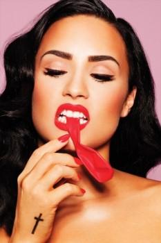 demi-lovato-red-balloon-complex-373x560