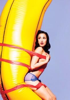 demi-lovato-complex-cover-banana-2015-side-boob-sexy-392x560