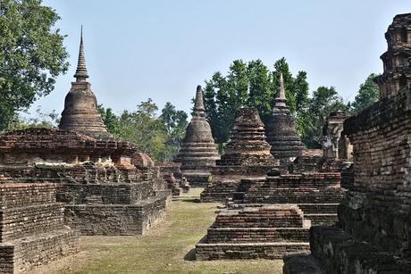 100 Sukhothai