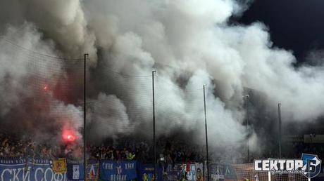 (VIDEO)Levski Sofia with big pyroshow