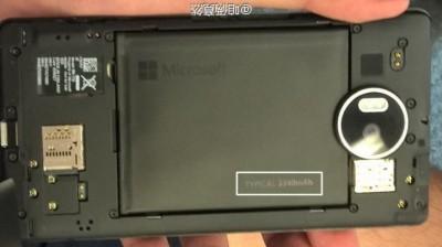 Il Lumia 950 XL sarà dotato di una batteria removibile