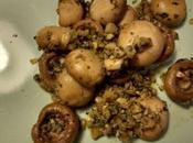 Funghi champignons rosmarino