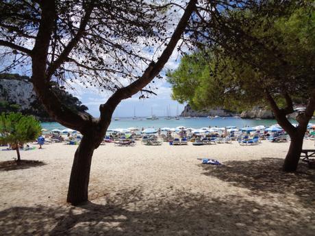 Minorca con una bambina piccola: le spiagge e le escursioni