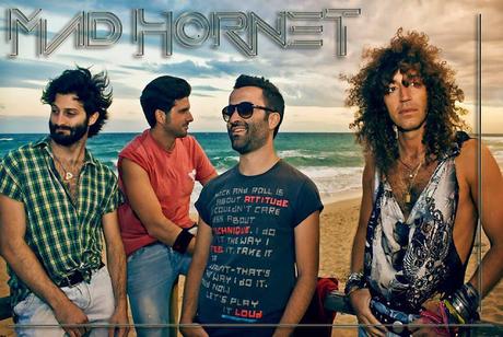 Mad Hornet firmano per Atomic Stuff Promotion