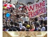 Papa Francesco riempie piazze, chiese restano vuote!