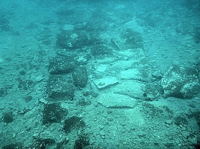 Archeologia. Scoperta sotto il mare una città greca dell’età del Bronzo.