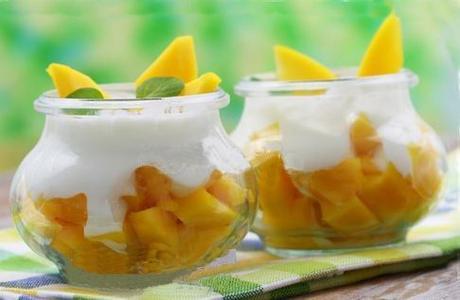 mango con yogurt