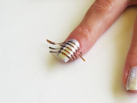 In punta di dita #1 - Striped nail art