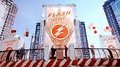 Recensione | The Flash 2×01 “The Man Who Saved Central City”