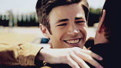 Recensione | The Flash 2×01 “The Man Who Saved Central City”