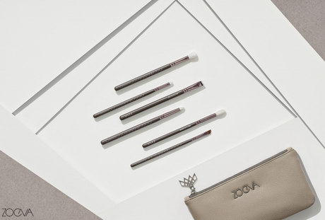 Anteprima: EN TAUPE palette & brush set by ZOEVA