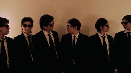 Il trailer di The Wolfpack: lo straordinario ritratto di sei fratelli mai usciti di casa