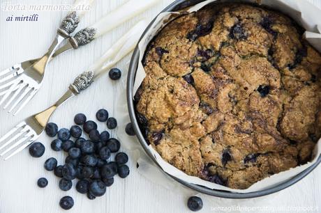 Torta marmorizzata ai mirtilli senza glutine