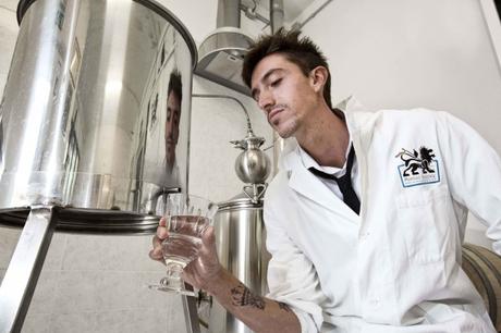 Mistico Speziale, l’azienda italiana che produce assenzio e distillati a chilometro zero