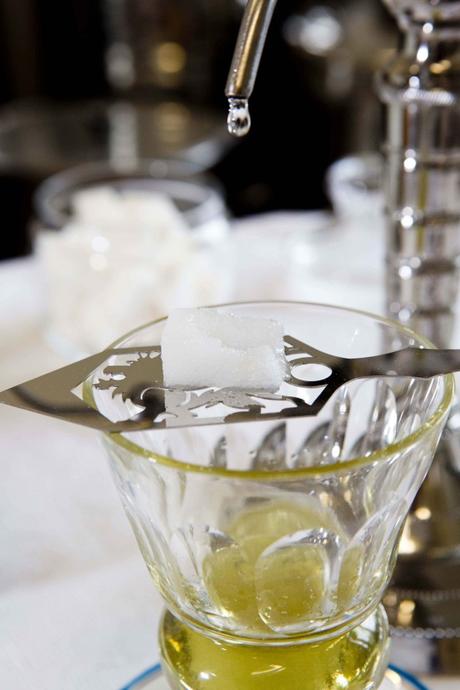 Mistico Speziale, l’azienda italiana che produce assenzio e distillati a chilometro zero