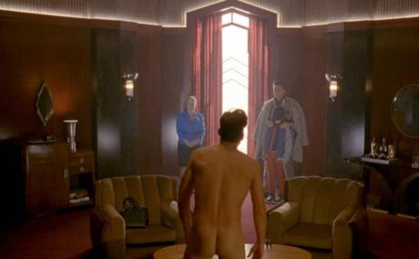 Recensione | American Horror Story: Hotel 5×01 “Checking in”