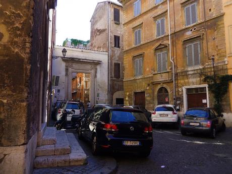 20 foto in una normale passeggiata domenicale. Ecco come è ridotto il centro di Roma. Giubileo?