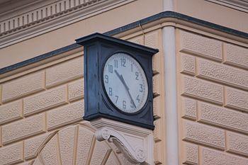 Italiano: Orologio della stazione di Bologna f...