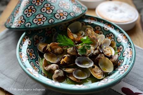 Vongole veraci in vellutata di piselli e qualche aneddoto sul mercato del pesce di Chioggia