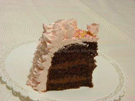 Torta al cacao con crema al burro meringata