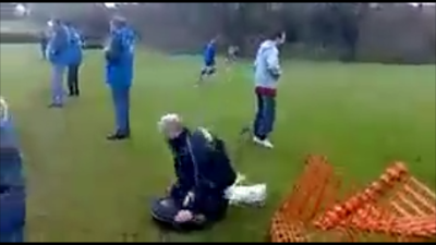 (VIDEO)Classic morning for Sunday League's lads...