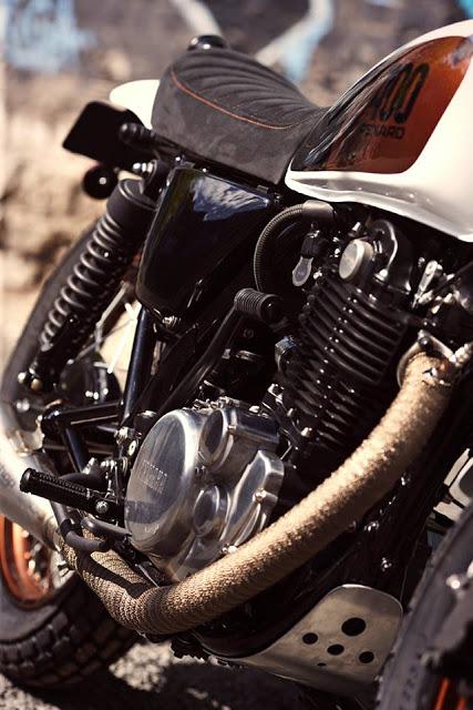 Yamaha SR 400 by Renard Speed Shop