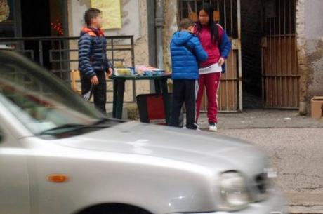 Bambini spaccio droga piano napoli