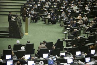 Il parlamento iraniano approva l'accordo sul nucleare