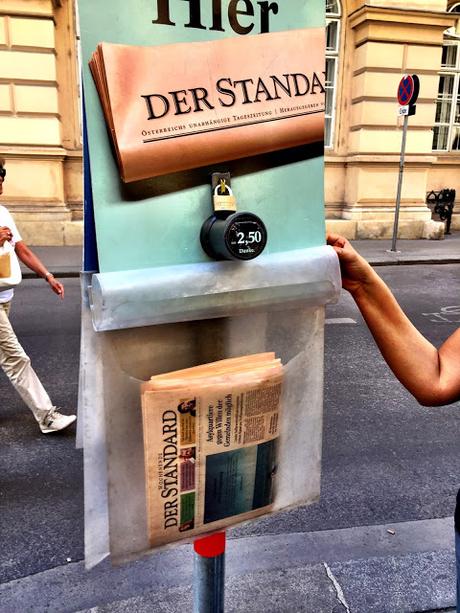 Vienna. Un altro pianeta raggiungibile con meno di due ore di volo. Tante foto per fare un confronto