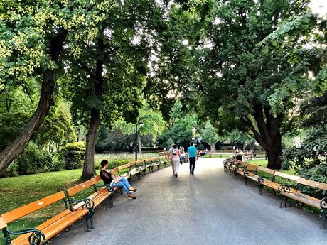 Vienna. Un altro pianeta raggiungibile con meno di due ore di volo. Tante foto per fare un confronto