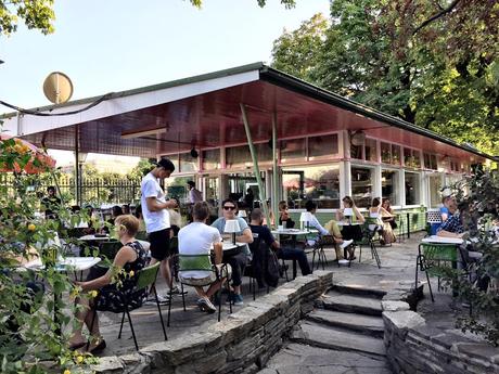 Vienna. Un altro pianeta raggiungibile con meno di due ore di volo. Tante foto per fare un confronto