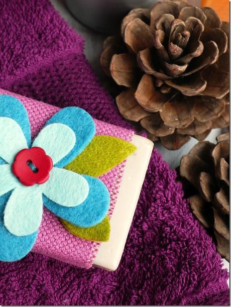 bomboniera-saponetta-regalo-gift-favors-soap-felt flower-sizzix big shot-by cafecreativo (1)