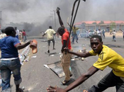 Nigeria/Attentato sobborgo periferico Maiduguri danni moschea/Molte vittime feriti