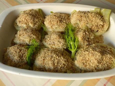 Finocchi gratinati, ripieni con taleggio e noci