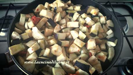 Hamburger di Melanzane Piccanti con cuore di Formaggio