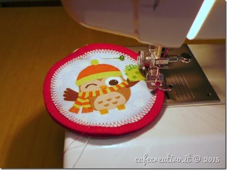 natale-palline-fai-da-te-in-feltro-stoffa-diy-christmas-ornament-tutorial-by cafecreativo (5)